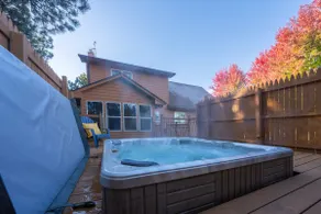 Pinecone Acres Lodge w/ Hot Tub - Sleeps 9 - Image 4