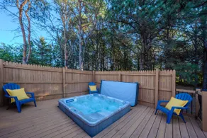 Pinecone Acres Lodge w/ Hot Tub - Sleeps 9 - Image 3