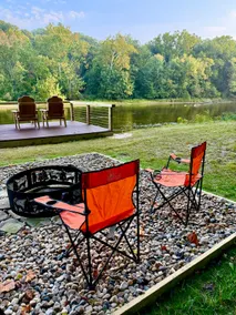 Riverfront, Rustic Charm & World Class Fishing - Image 5