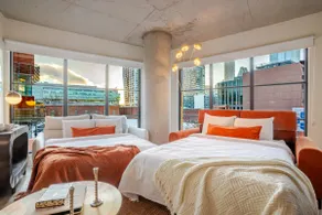 Rooftop Pool & Gym Retreat with Parking | MTL - Image 5