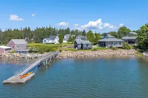 Oceanfront Cottage ”Driftwood”- 3-bed - 2 Bath - Image 4