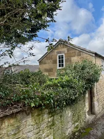 The Stables - cottage in the heart of BoA, private garden - Image 3