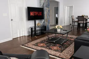 Updated Zion Home | 20 Min to Navy Base - Image 2