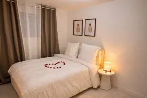 Prestige Suite - Chic & Elegant - Downtown - Image 4
