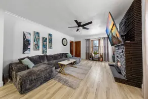 Nice 5BR Home By Shattuck • 85” TV/ Modern Kitchen - Image 2