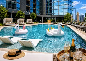New! Corporate Penthousel King SuitelViewslGWCC - Image 2
