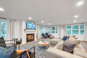 SNP Family Gem: Hot Tub, Movies & Games, Firepit - Image 2