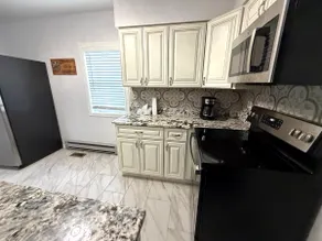 Updated Historic Home | 10 Min to Navy Base - Image 4
