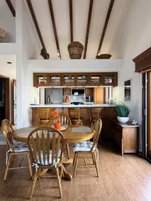 Immaculate Corner Condo w/Golf Cart Steps to Beach - Image 4