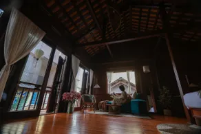 Boutique Wooden Home, 1-Min Walk to Old Town - Image 5