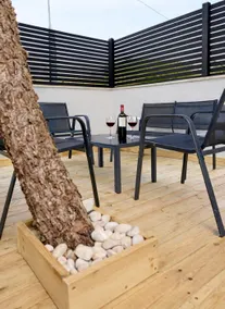 Dnine3 - Garden apartment by the sea - Image 3