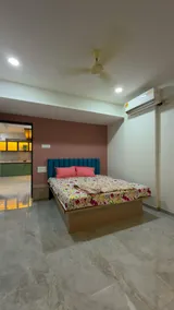 Peaceful & Luxurious Stay Near Mahalaxmi mandir! - Image 5