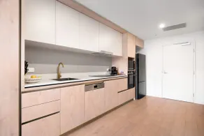 Luxe Apartment - Pool, Gym, Parking, Sky Rooftop - Image 3