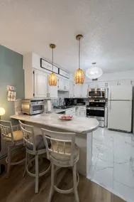 Modern Condo 'N Heart of Tupelo - Image 2