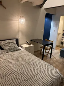 Cozy studio in the heart of the city • A/C •wifi - Image 5