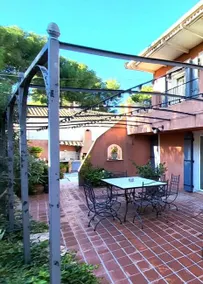 Beautiful studio with jacuzzi and pool - Image 3
