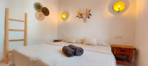 Veleña Rubia: Near Center, Sunny Rooftop & Views - Image 5