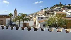 Veleña Rubia: Near Center, Sunny Rooftop & Views - Image 3
