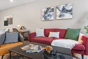 Stylish Irvine Gateway - Central & Prime Location - Image 4