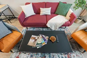 Stylish Irvine Gateway - Central & Prime Location - Image 3