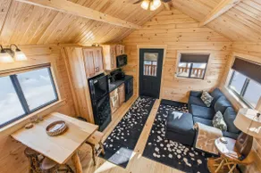 Grapevine Cabin - Image 2