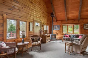 Pet Friendly Log Cabin that can sleep up to 12! - Image 2