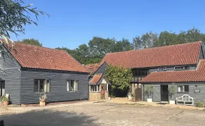Partridge Lodge och Grounds 'med fantastiska välvda hall' - Image 2