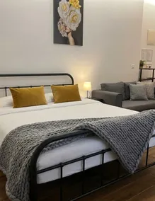 Huge Terrace • Free Parking • Zemun•3 Guests•Wi-Fi - Image 2