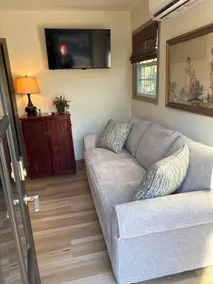 Fair Oaks Cottage - Image 2