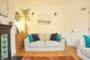 Central Oxford 4-Bedroom near Station with Parking - Image 5