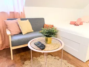 Cozy studio – Downtown, near the station and beach - Image 5