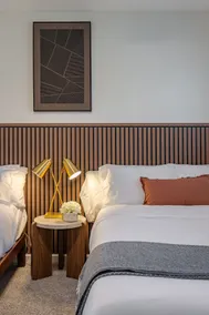 5BR Lux Stay| 2 Private King Suites | Pool & Games - Image 3