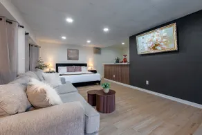 5BR Lux Stay| 2 Private King Suites | Pool & Games - Image 5