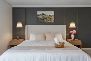 5BR Lux Stay| 2 Private King Suites | Pool & Games - Image 2