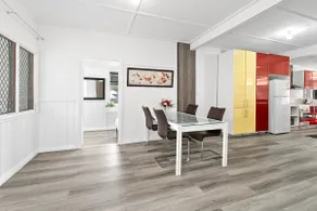 Comfy 4BDR/Free parking, near Train -motor way - Image 4