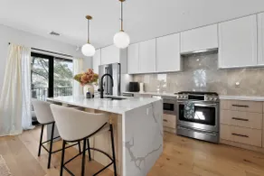Modern Luxe Condo | Airport & Downtown in Minutes - Image 3