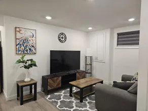 Henster Suite - Modern One-Bed in Brighton, SK - Image 2