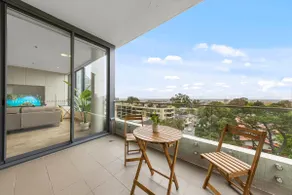 Stunning Waterview 2Bed Apt North Sydney - Image 2