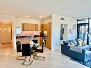 Penthouse Hollywood! Unique Views/Hollywood sign! - Image 5