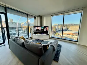 Penthouse Hollywood! Unique Views/Hollywood sign! - Image 2
