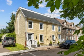 The Yellow House - Downtown Charlottetown - Image 2
