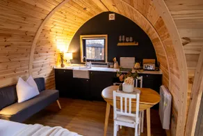 The Roe at Snowhill Glamping - Image 3