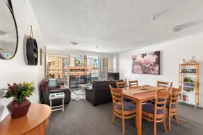 Amazing Astor ~ 2bed, 2bath, 1car, Pool! - Image 5