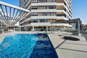 Amazing Astor ~ 2bed, 2bath, 1car, Pool! - Image 3