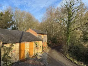 Woodland, Canal & Lakeside Cottage - Image 5