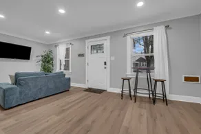 Cozy Home Near Ferndale, Royal Oak & Detroit! - Image 2