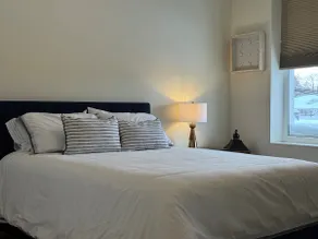 Front Street Suite - Image 5