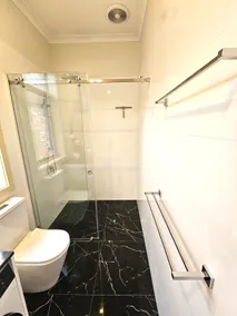 Hidden Gem in the heart of Caulfield : 2BR unit - Image 4