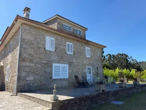 Large stone house between sea and nature - Image 4