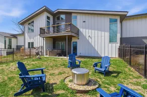 Riverside Gem w Deck Hot Tub, Fire Pit & Game Room - Image 4